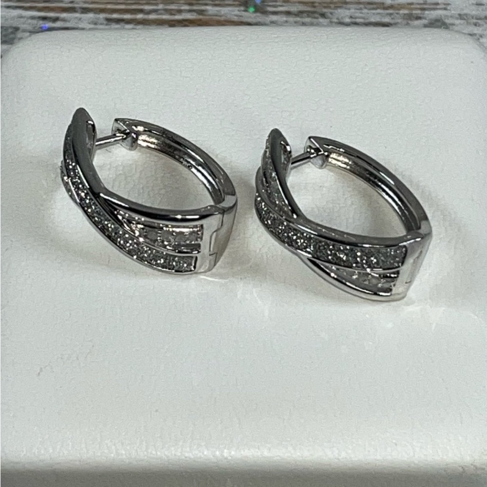Real Genuine Diamond Earrings, Italian Designer, .52 CTW. 925 Sterling Silver - Picture 9 of 10